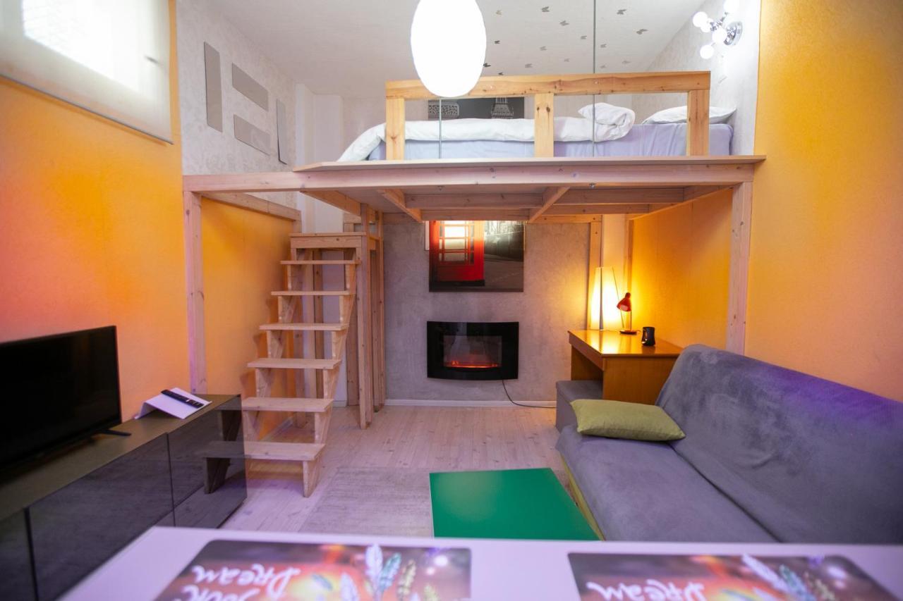 Apartament Orange And Blue Studio Downtown 5 Min From White Tower Saloniki Zewnętrze zdjęcie