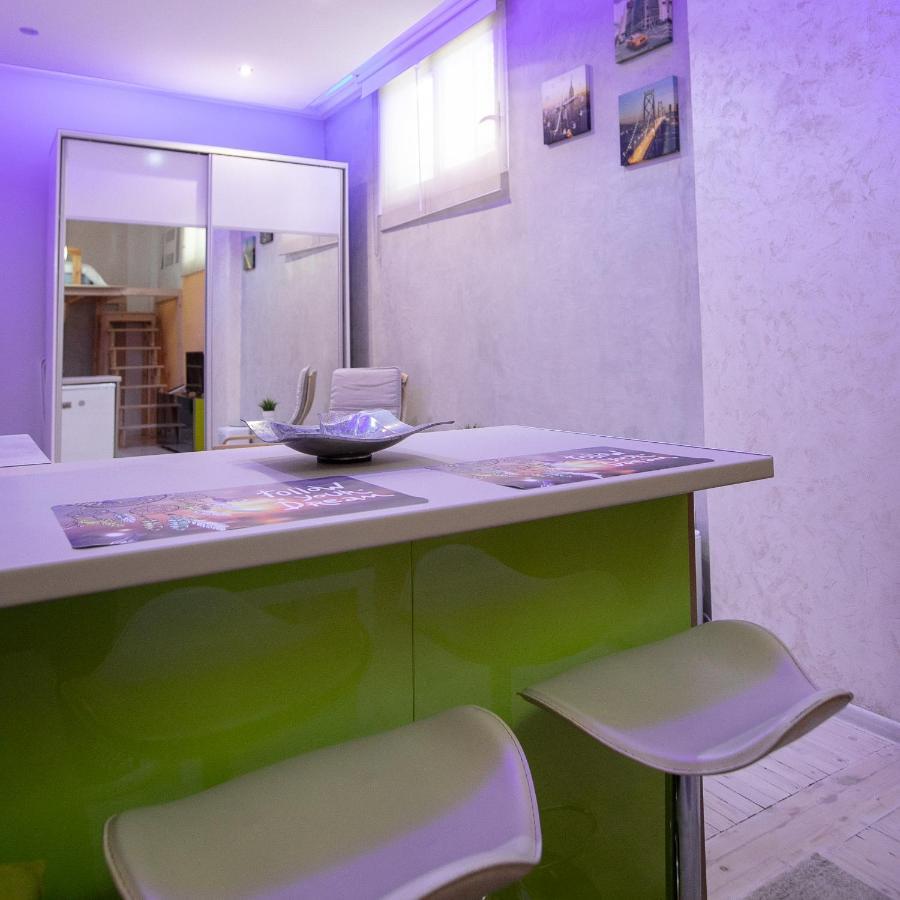 Apartament Orange And Blue Studio Downtown 5 Min From White Tower Saloniki Zewnętrze zdjęcie